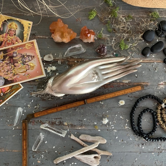 ANTIQUE THAI SOLID BRONZED SILVER METAL VITARKA MUDRA BUDDHIST HAND - Picture 11 of 11